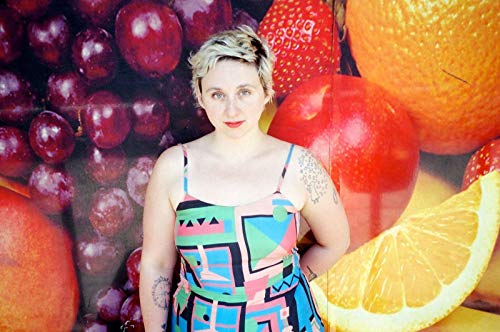Livro Tourist In This Town de Allison Crutchfield (Inglês) SECRETLY CANADIAN - Cds de música - livro, tourist, this town, allison crutchfield