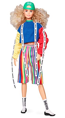 Boneca BARBIE Signature (Idade Mínima Recomendada: 3 anos) Barbie - Bonecas - coleção signature, roupas streetwear, máscara, sapatos