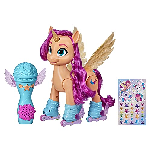 Boneca MY LITTLE PONY Sunny Starscout (Idade Mínima Recomendada: 3 anos) Hasbro - Bonecos de ação e brinquedo - my little pony, sunny starscout, 22 cm, cabeça giratória, microfone, luzes