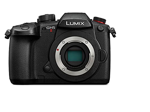 Kit Máquina Fotográfica Mirrorless PANASONIC DMC-GH5M2 + LUMIX G VARIO 12-60mm F3.5-5.6 ASPH Panasonic - Câmeras digitais - mirrorless, panasonic gh5m2, lumix g vario 12-60mm, 20 mp, ISO 100-51200