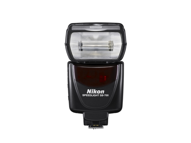 Flash NIKON SB 700 (NG: 60 - Att: 1/256) Preto Nikon - Flashes de câmera - flash, câmera, distância mínima, bateria ião-lítio
