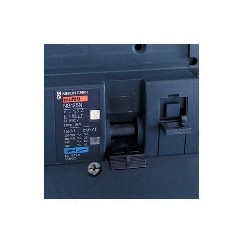 Disjuntor Schneider Electric NG125N 4P - 125A Schneider Electric - Painéis de disjuntores - disjuntor, schneider electric, ng125n, 4p, 125a, manual, curva c, carrinho din, acti9